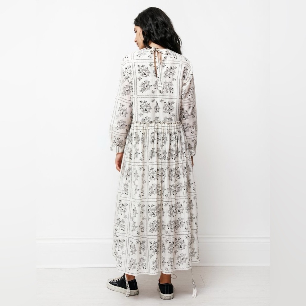 SARA LANZI
Long apron dress wild berry print - Picture 2 of 11